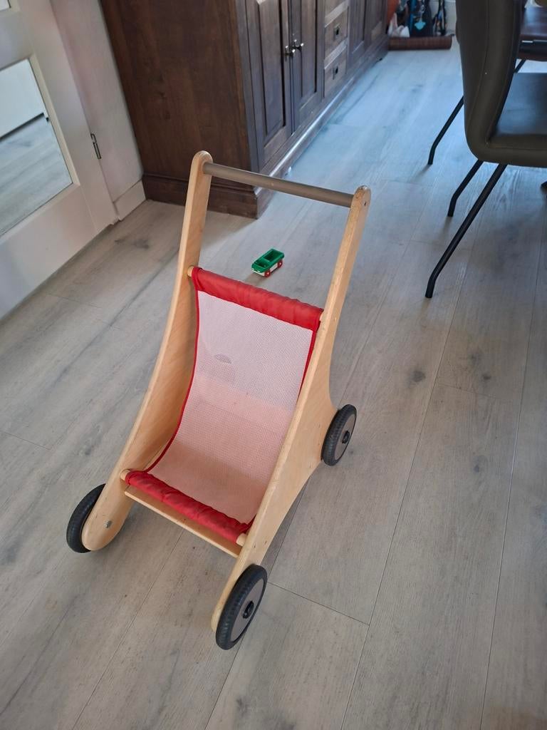 Houten poppenwagen Wesco, Ophalen, Gebruikt