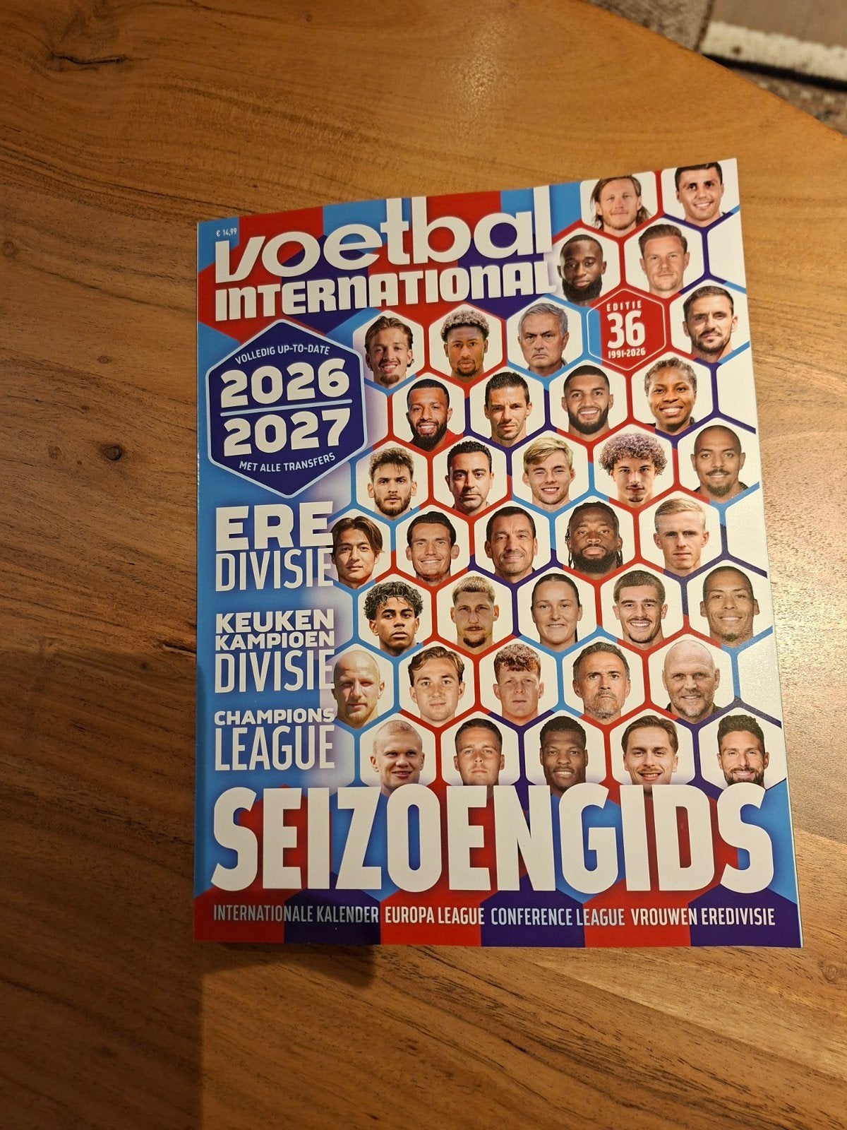 Voetbal International Seizoengids 2026/2027, Ophalen of Verzenden, Zo goed als nieuw, Sport en Vrije tijd