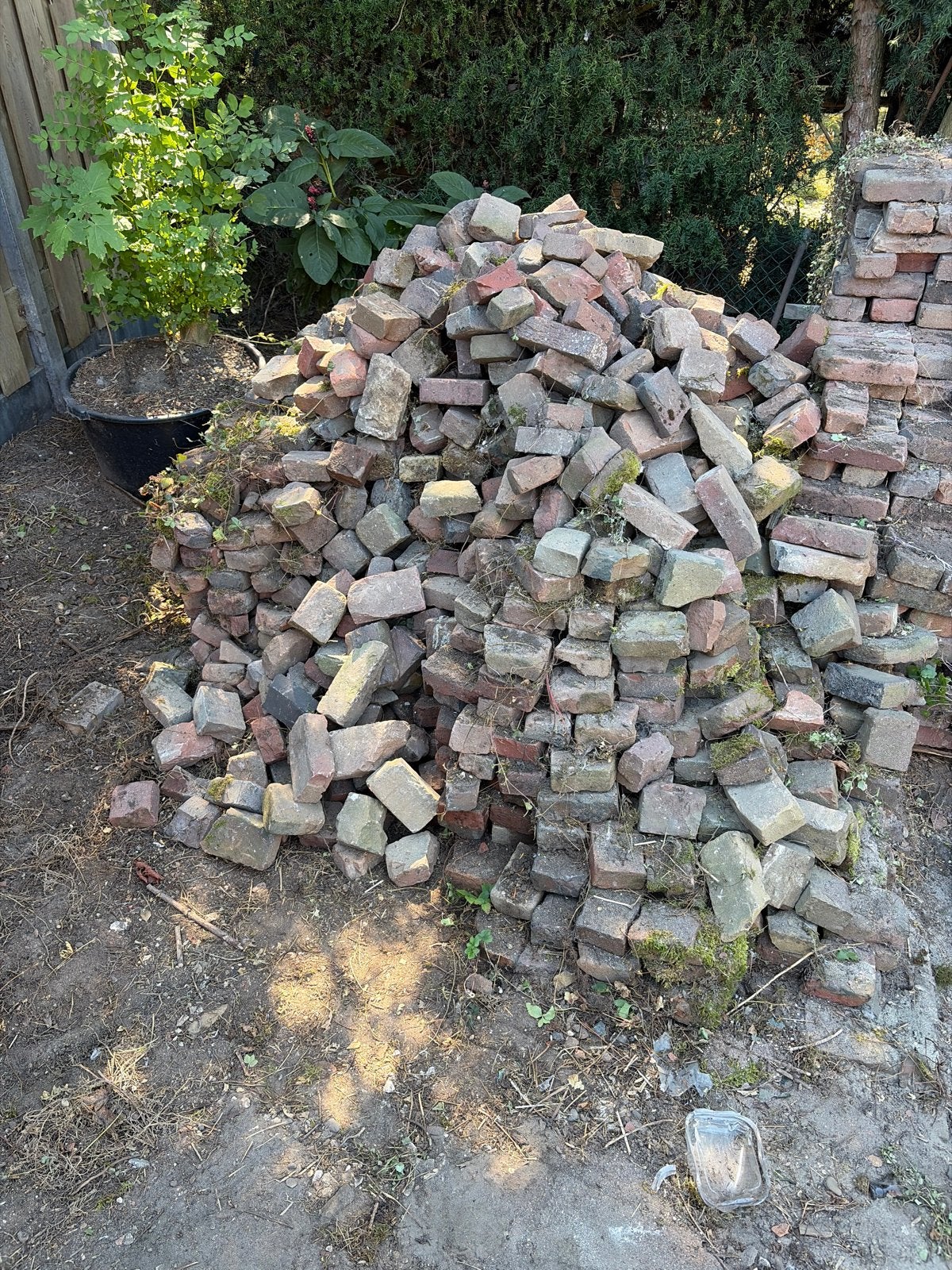 Waaltjes antiek. Halve/ kwartjes en driekwart., Tuin en Terras, Ophalen, Gebruikt, Beton, Klinkers