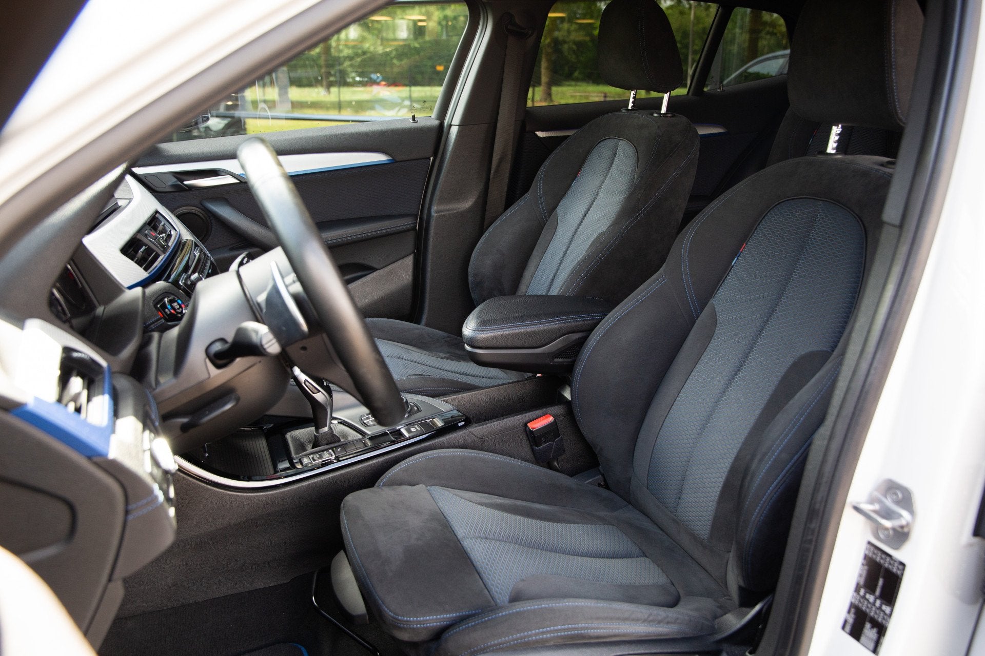 BMW X2 sDrive20i High Executive M-Sport , Adap. cruise, Sfee, 1998 cc, X2, 1435 kg, Alcantara