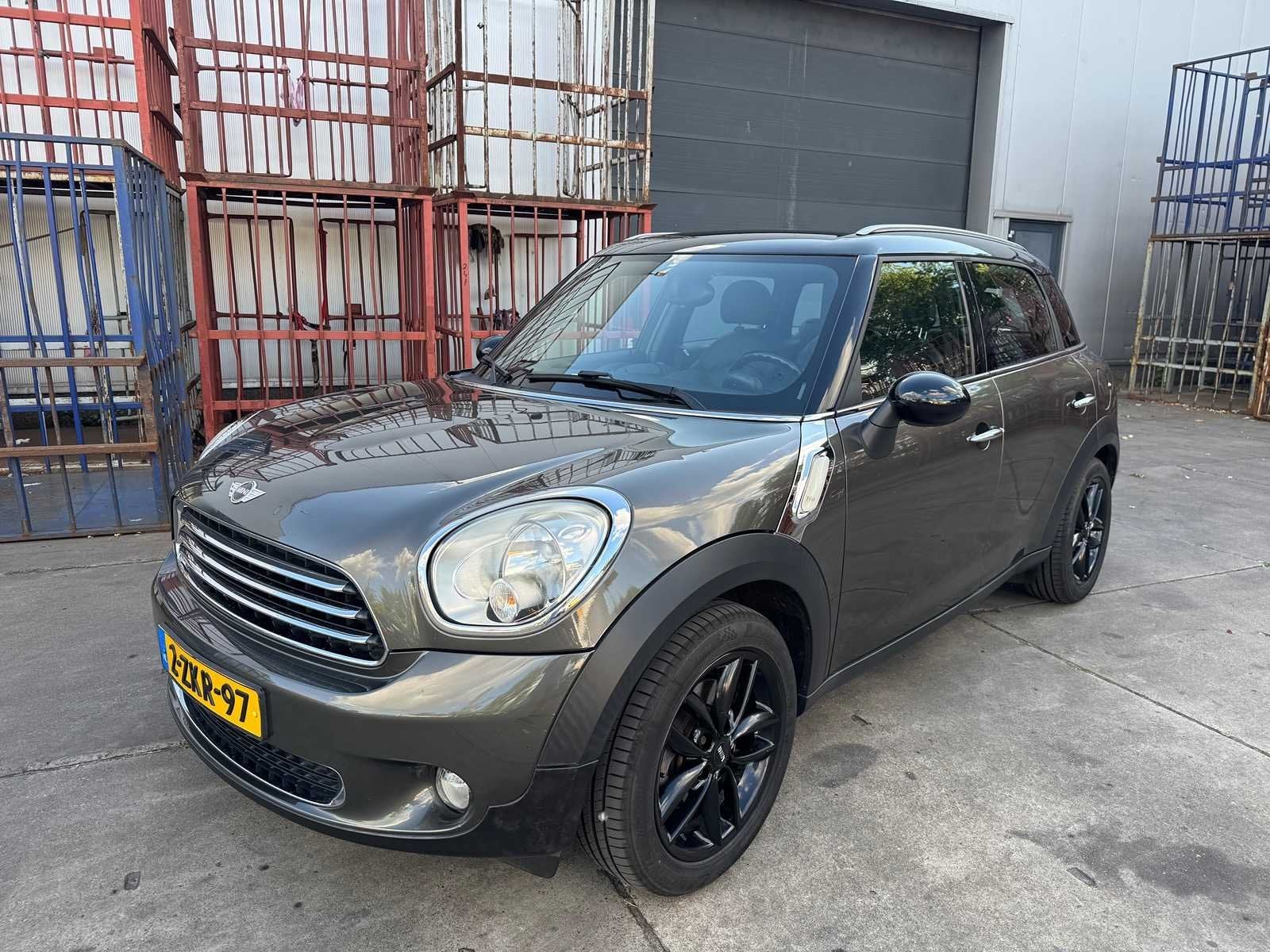 MINI Countryman 1.6 Cooper Pano Pepper 2-ZKR-97, Auto's, Mini, Voorwielaandrijving, Euro 5, Gebruikt, 17 km/l