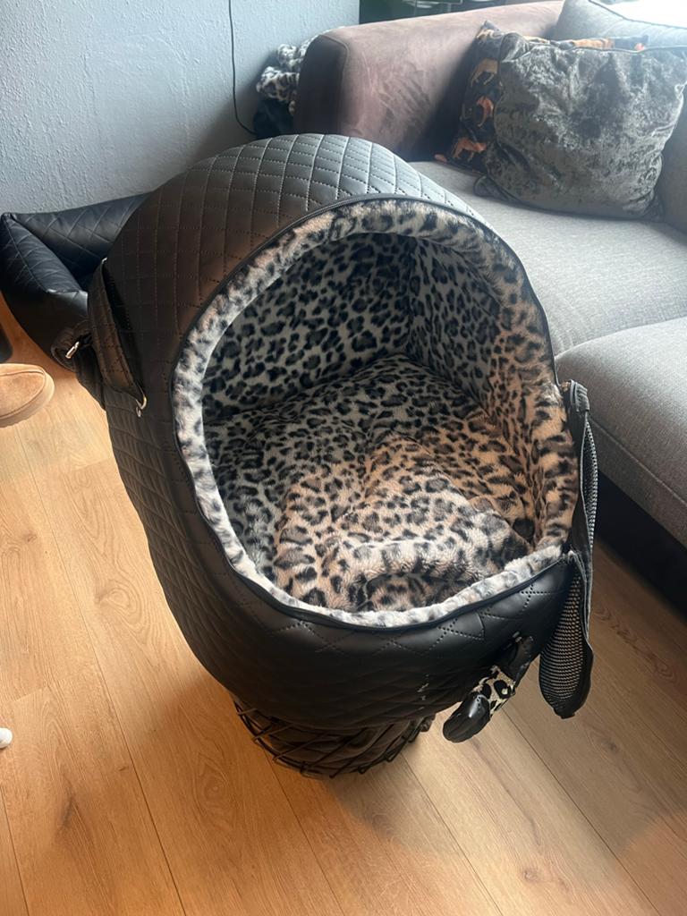 Eh Gia Autostoel honden, Dieren en Toebehoren, Honden-accessoires, Ophalen, Zo goed als nieuw