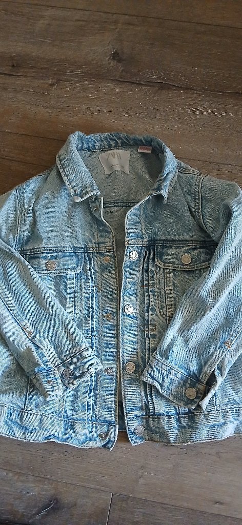 Spijkerjasje, maat 110, Kinderen en Baby's, Kinderkleding | Maat 110, Ophalen, Jongen of Meisje, Zo goed als nieuw, Zara