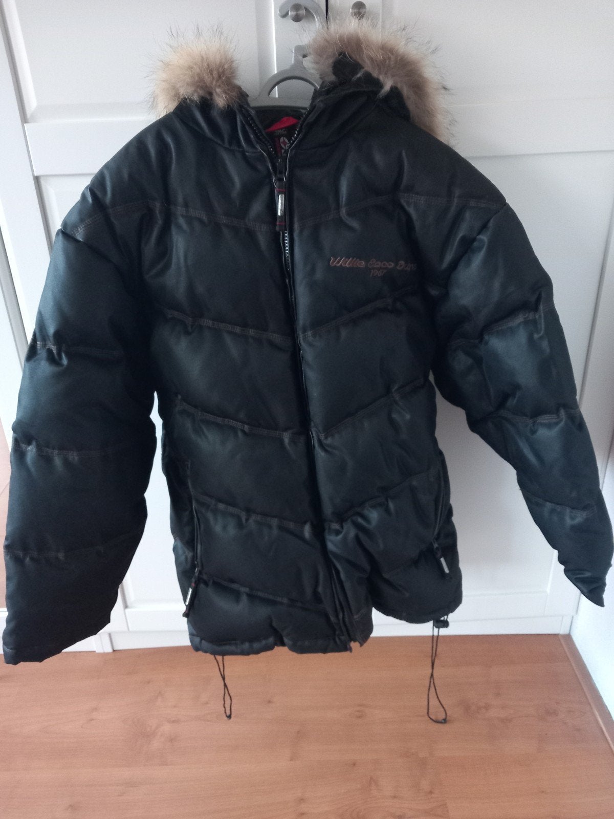Warme winterjas  met bontkraag, Maat 48/50 (M), Zwart, Nieuw, Ophalen of Verzenden