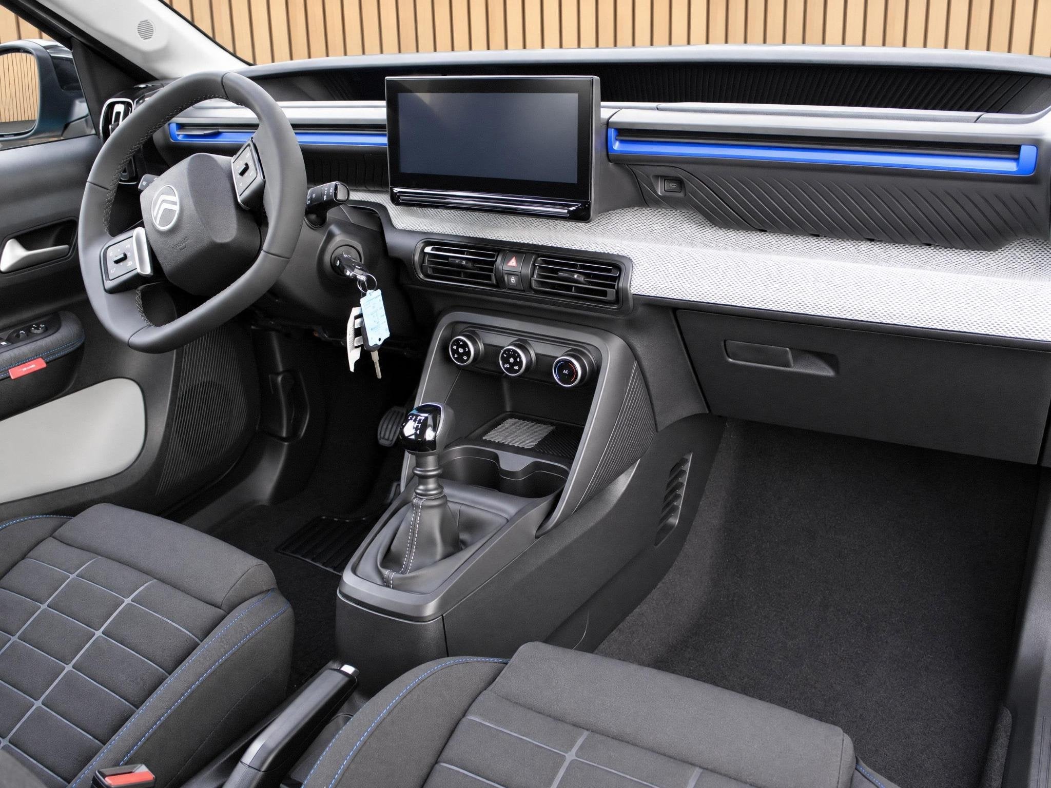 Citroen C3 1.2 Turbo 100pk Plus VOORRAAD KORTING, Auto's, Voorwielaandrijving, 12 maanden, 600 kg, Euro 6