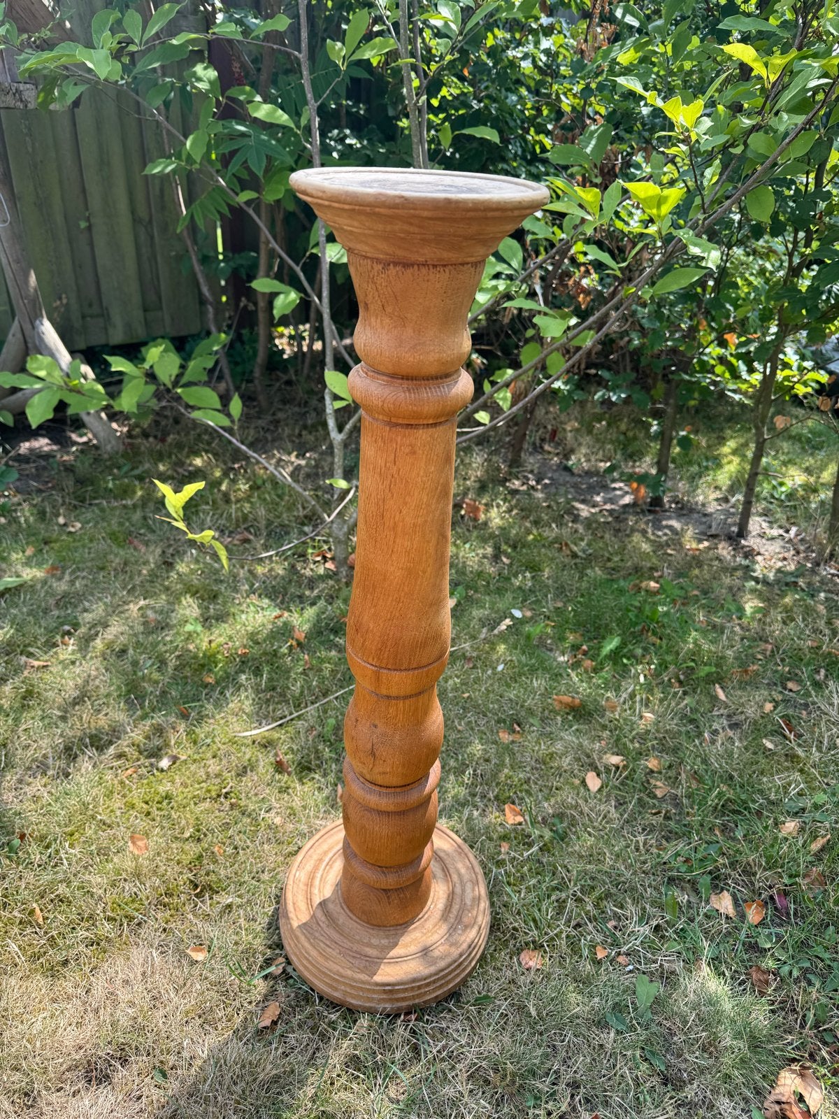 Decoratieve houten pilaar kandelaar, Ophalen of Verzenden, Gebruikt