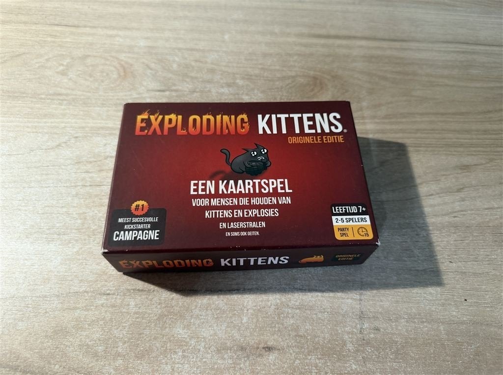 Exploding kittens - S6981, Ophalen of Verzenden, Zo goed als nieuw