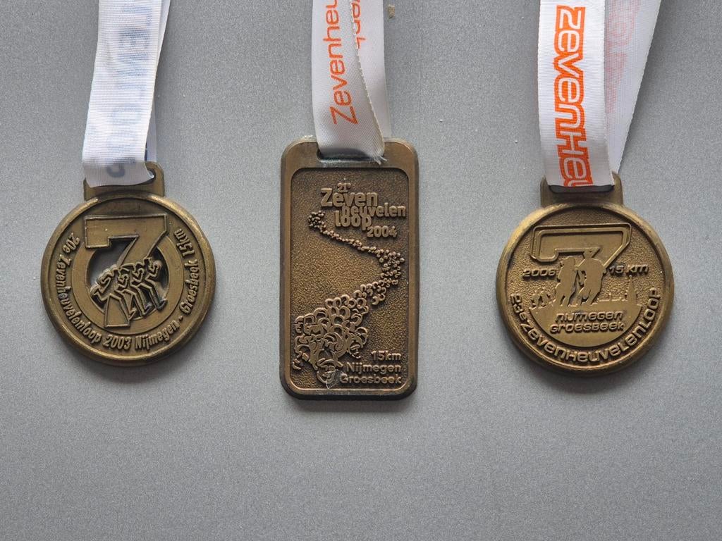 Hardloopmedailles 7 Heuvelenloop Nijmegen, Ophalen of Verzenden