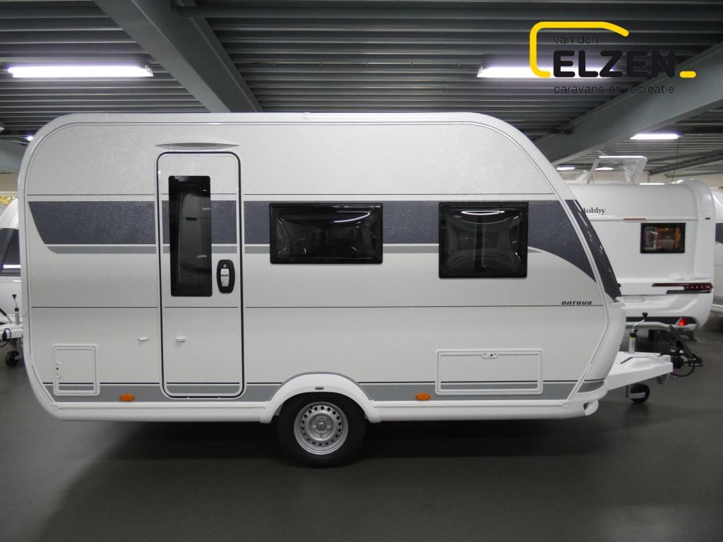 Hobby On Tour 390 SF actieprijs, Caravans en Kamperen, Hobby, Bedrijf, Treinzit, 750 - 1000 kg