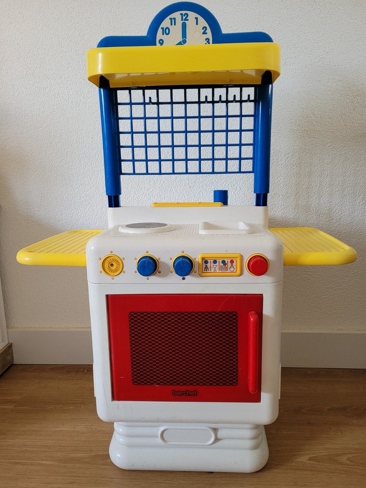 Kinderkeukentje Berchet met toebehoren, Ophalen, Gebruikt