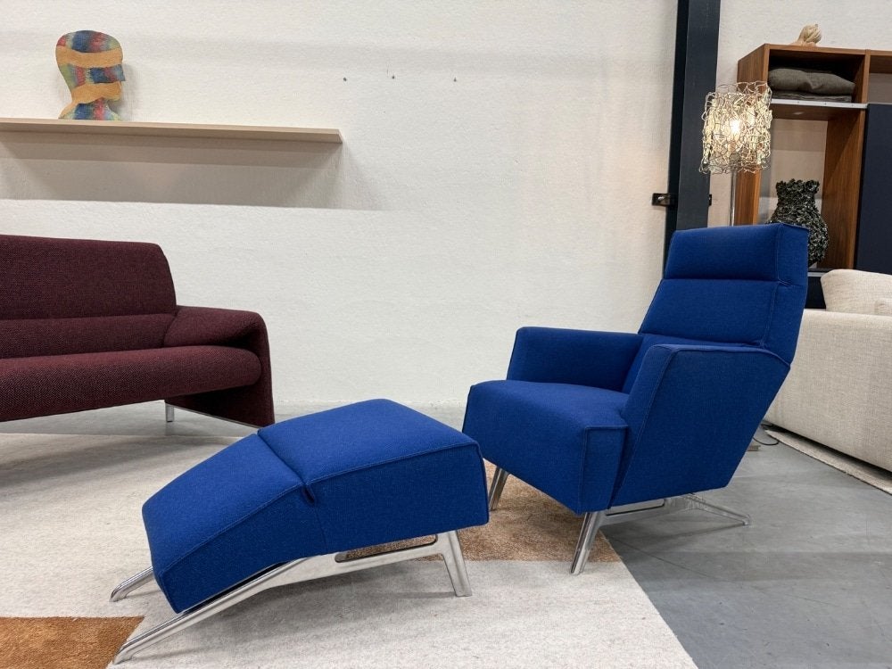 Design on Stock Solo Fauteuil met poef Blauw stof Stoel, Huis en Inrichting, Roderick Vos, Design on Stock, 75 tot 100 cm, Ophalen of Verzenden