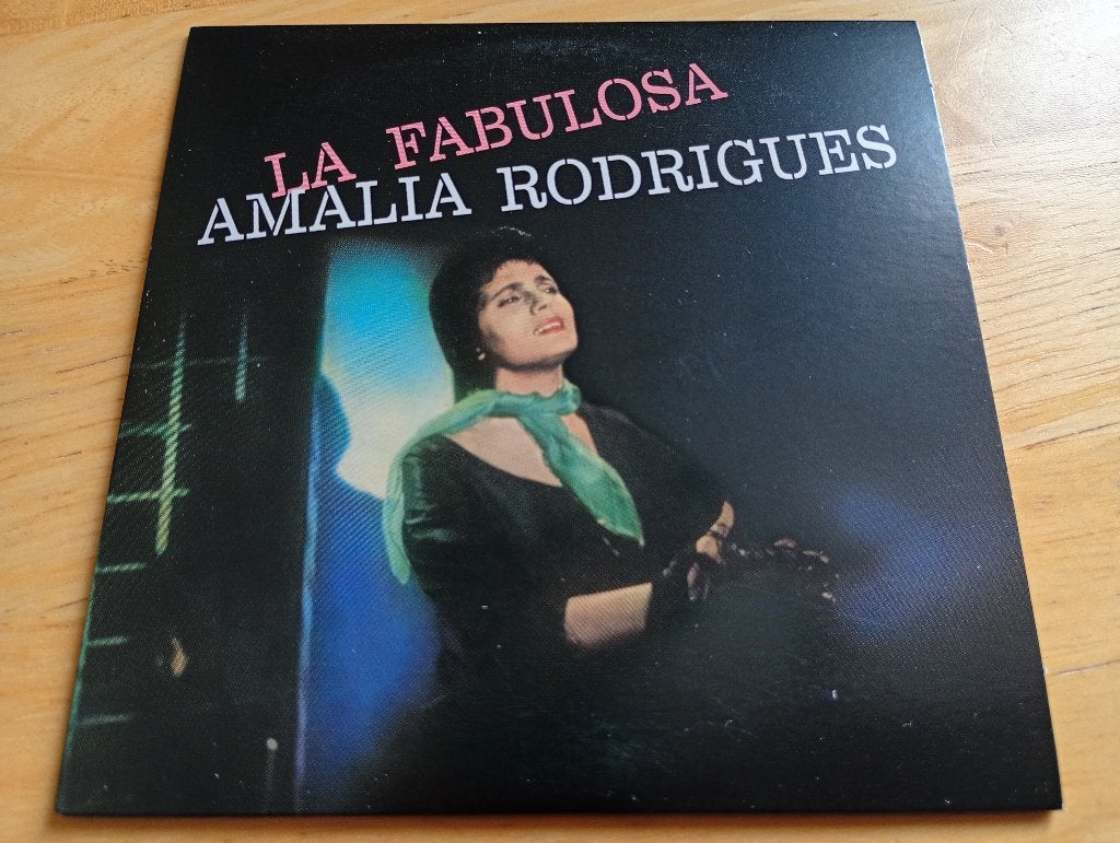 CD Amália Rodrigues - La Fabulosa, Verzenden, Zo goed als nieuw, Europees