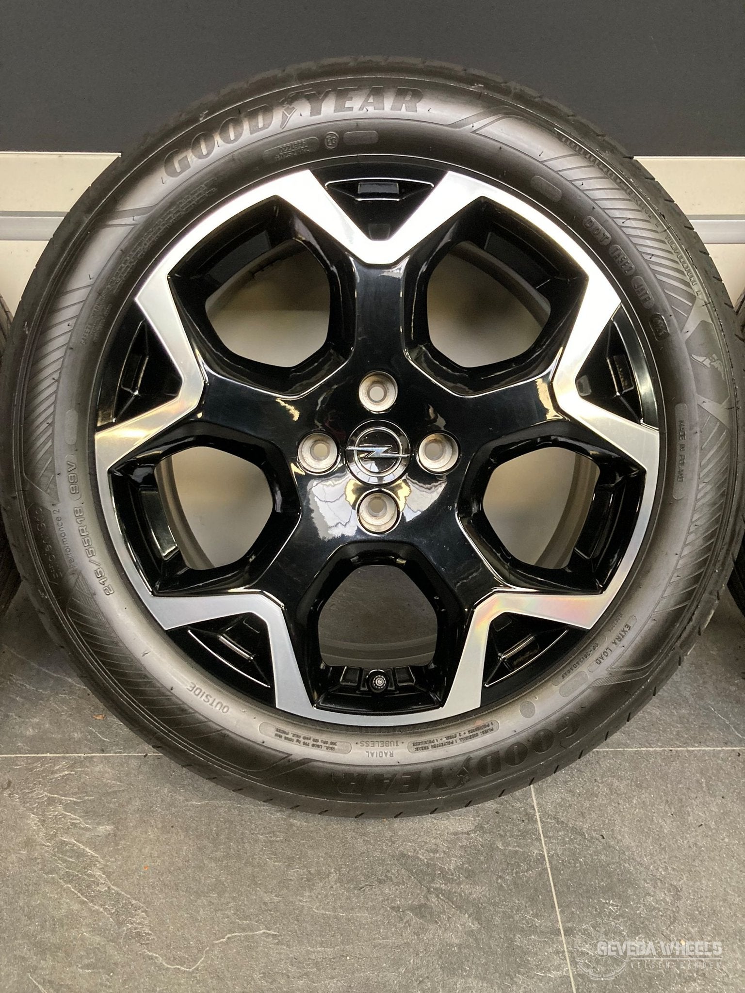 18” originele Opel Mokka B velgen + banden DEMO 4x108 983509, Auto-onderdelen, Banden en Velgen, 18 inch, -, -, Banden en Velgen