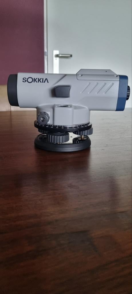 Waterpasinstrument auto level sokkia model top conditie, Ophalen of Verzenden, Zo goed als nieuw