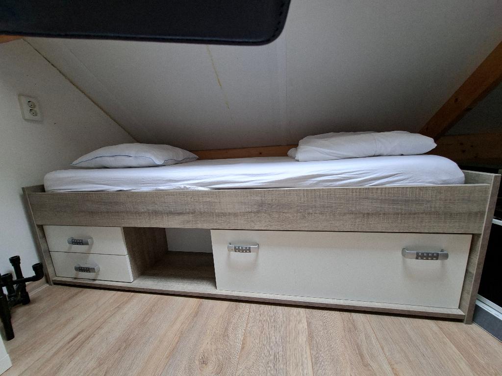 Tienerbed Pep met ombouw Beter Meubel, 85 tot 100 cm, Gebruikt, 180 cm of meer, Ophalen