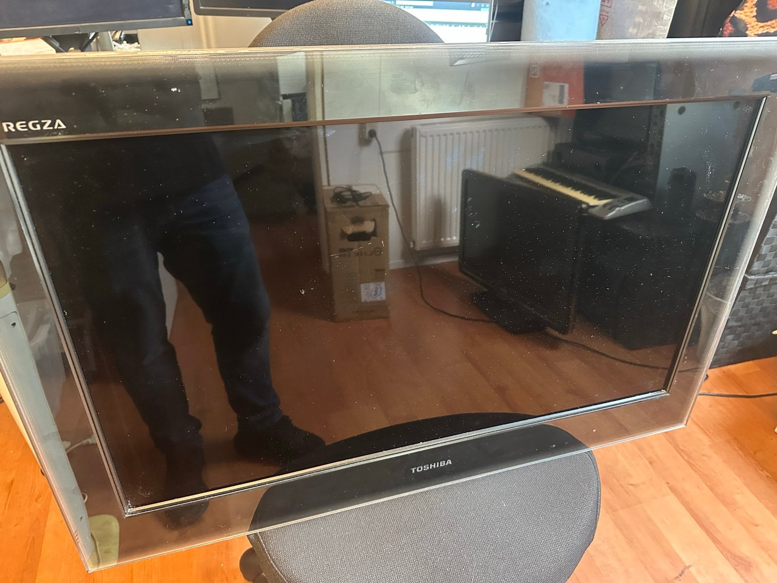 Toshiba Regza LCD TV 32VL733 - Zonder Voet, Ophalen, LCD, 80 tot 100 cm, Gebruikt