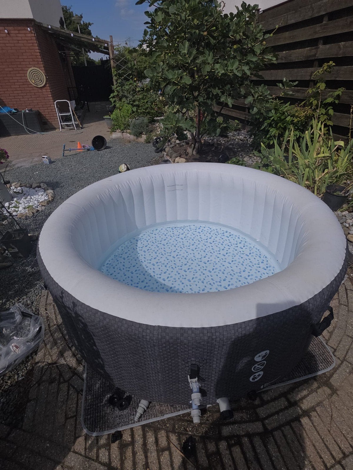 Lay-Z-Spa Havana Jacuzzi - Gebruikt, lekt beetje lucht, Tuin en Terras, Bubbelbaden en Hottubs, Ophalen, Gebruikt, Filter, Opblaasbaar