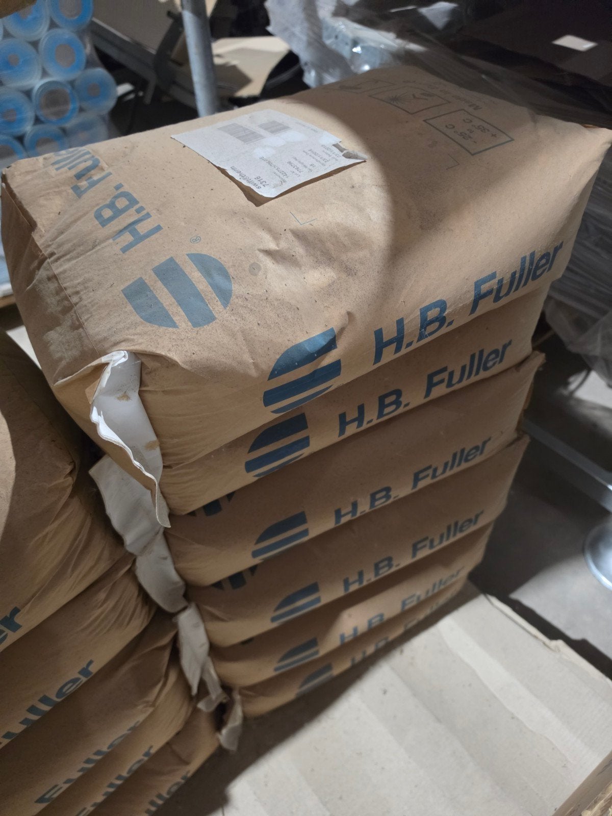 H.B. Fuller Swifttherm 7316 - 11 zakken van 15kg, Info@emtrade.nl, Scheiweg 72, gemert, Emtrade, Wit