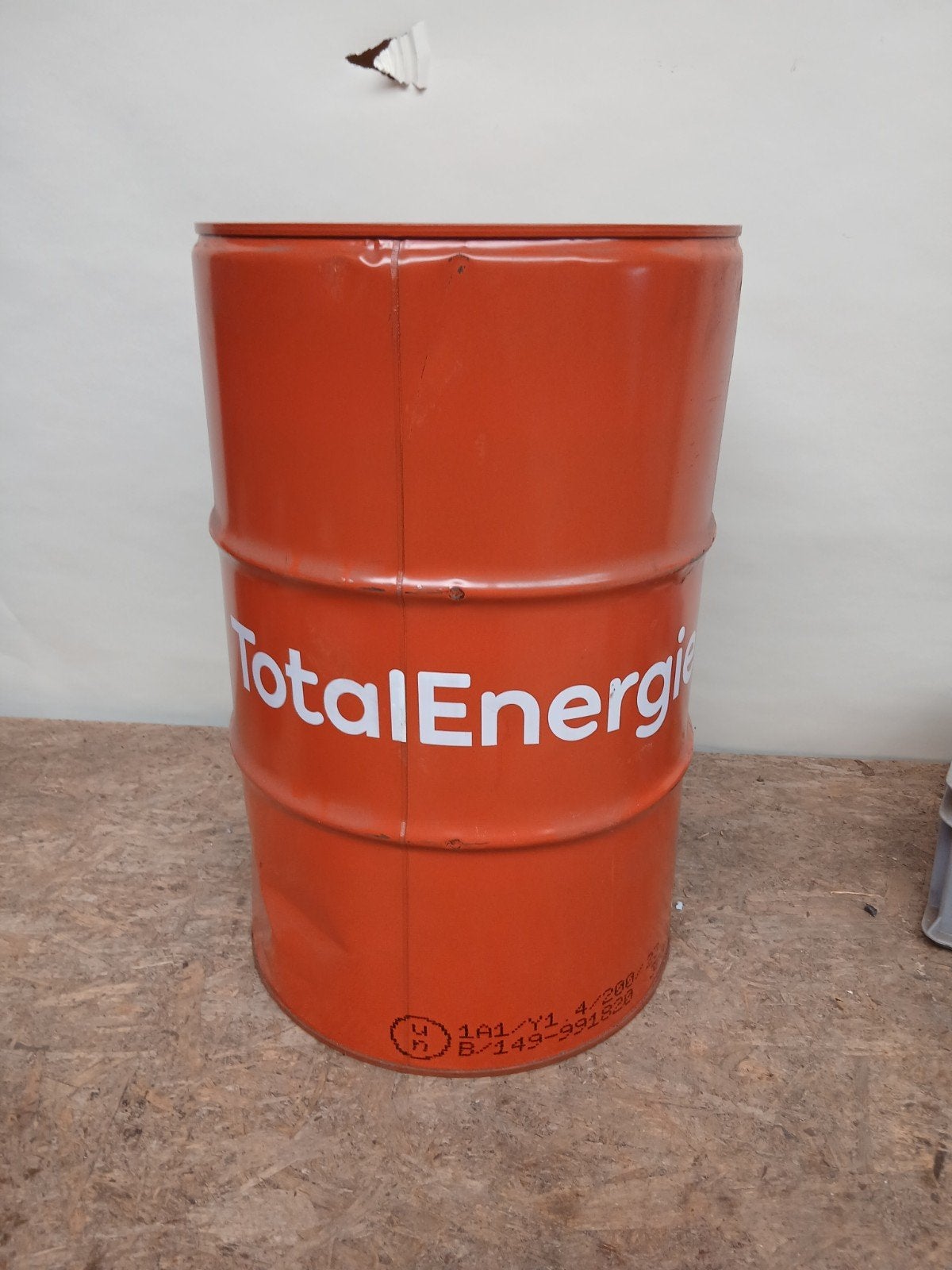 Leeg TotalEnergies vat - 59 cm hoog, 37 cm diameter, Ophalen, Gebruikt, Niet van toepassing, TotalEnergies
