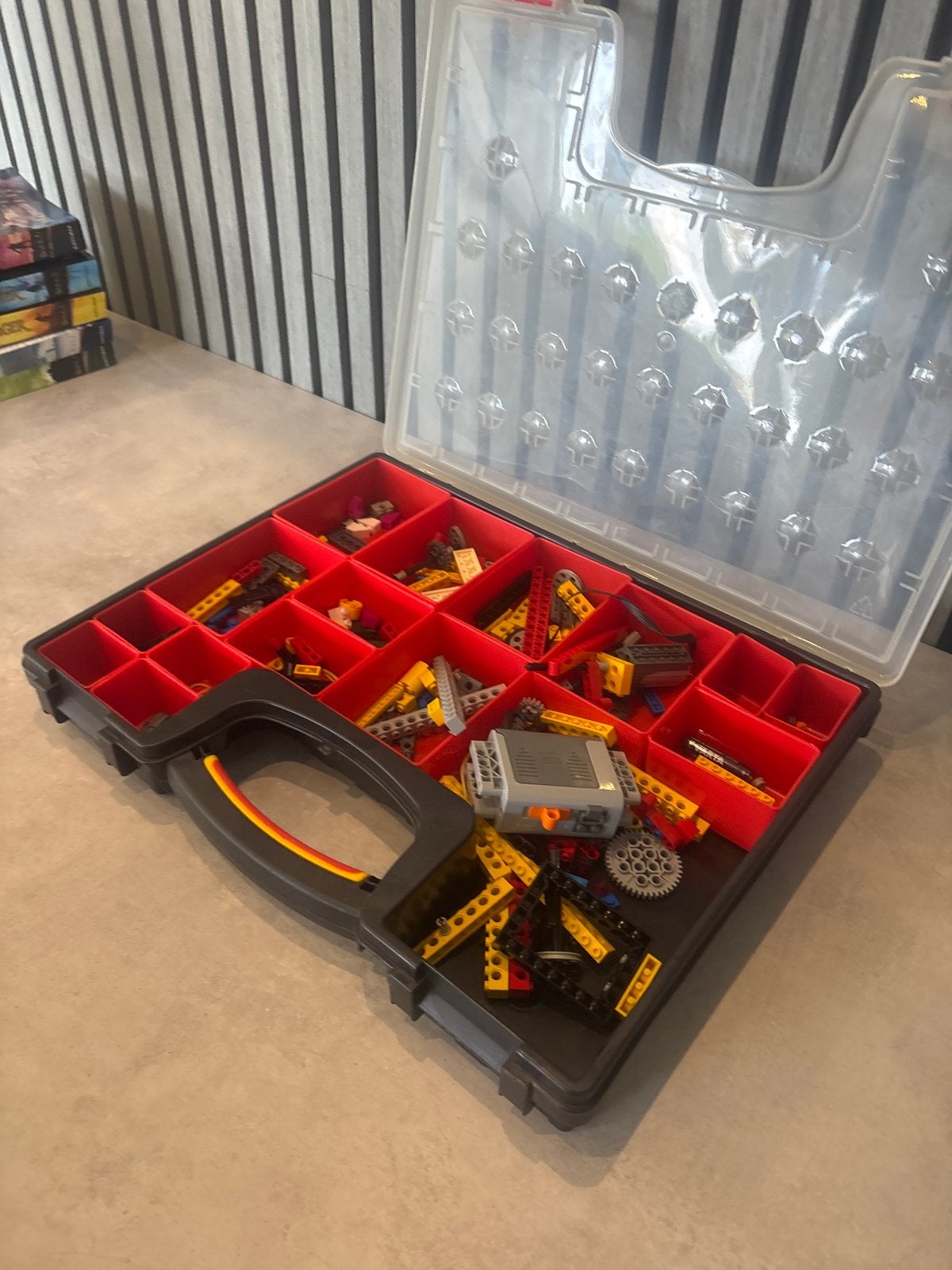 Lego Technic set met motor en opbergkoffer, Ophalen, Gebruikt