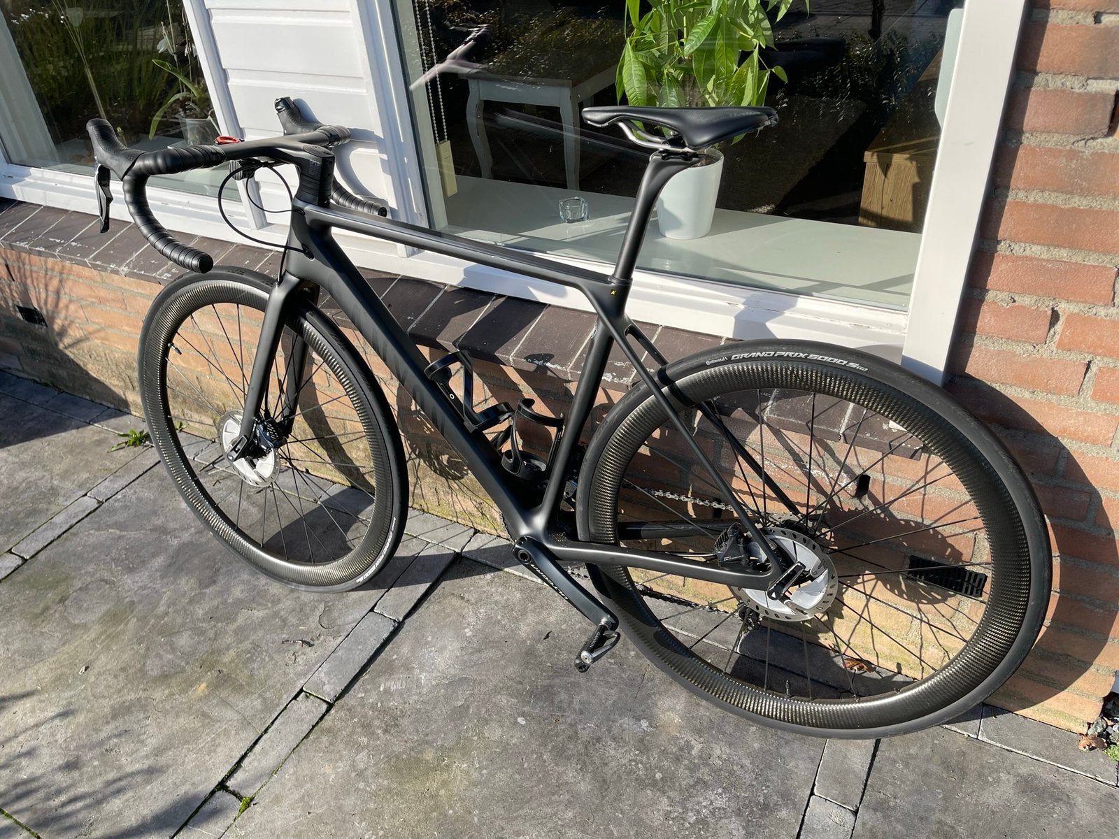 Foto 6 van Canyon Ultimate CF SL 8.0 Di2 Ultegra S