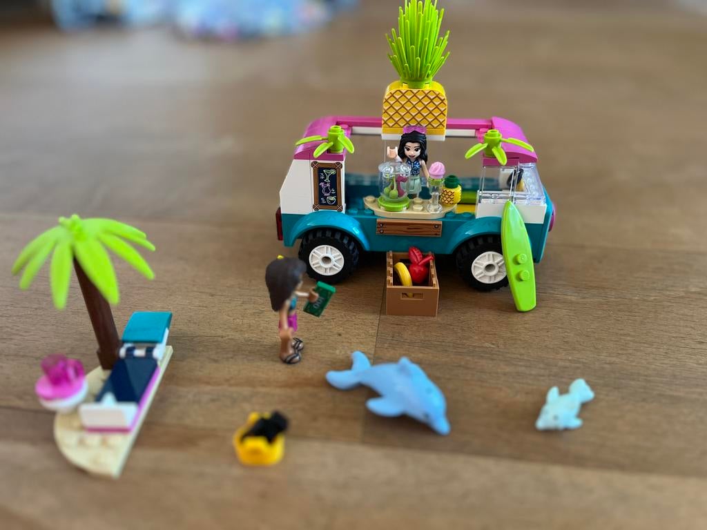LEGO Friends 41397 Sapwagen met dolfijnen en strand, Ophalen of Verzenden, Zo goed als nieuw, Overige typen