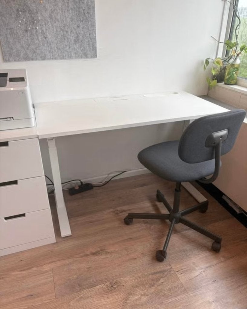 Ikea MITTZON 1.20x80 eventueel met stoel (niet elektrisch), Ophalen, Elektrisch, Zo goed als nieuw
