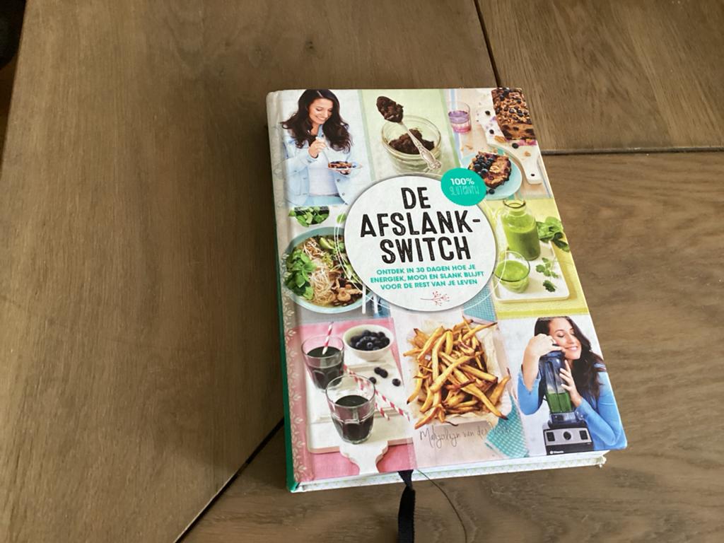 De Afslank-Switch: Energiek, Mooi en Slank in 30 Dagen, Ophalen of Verzenden, Zo goed als nieuw, Dieet en Voeding