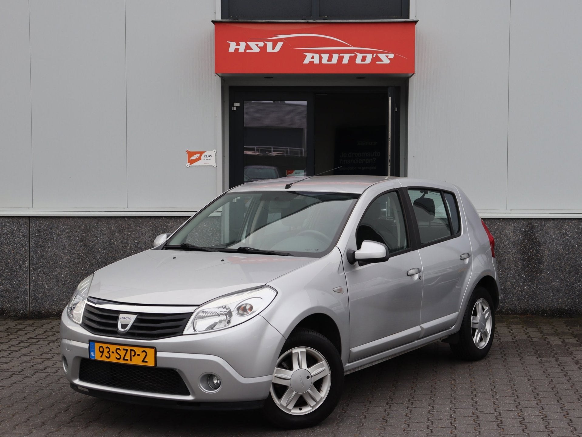 Dacia Sandero 1.2 Lauréate *29.000km*, Auto's, Dacia, Voorwielaandrijving, Euro 5, Gebruikt, 31 €/maand