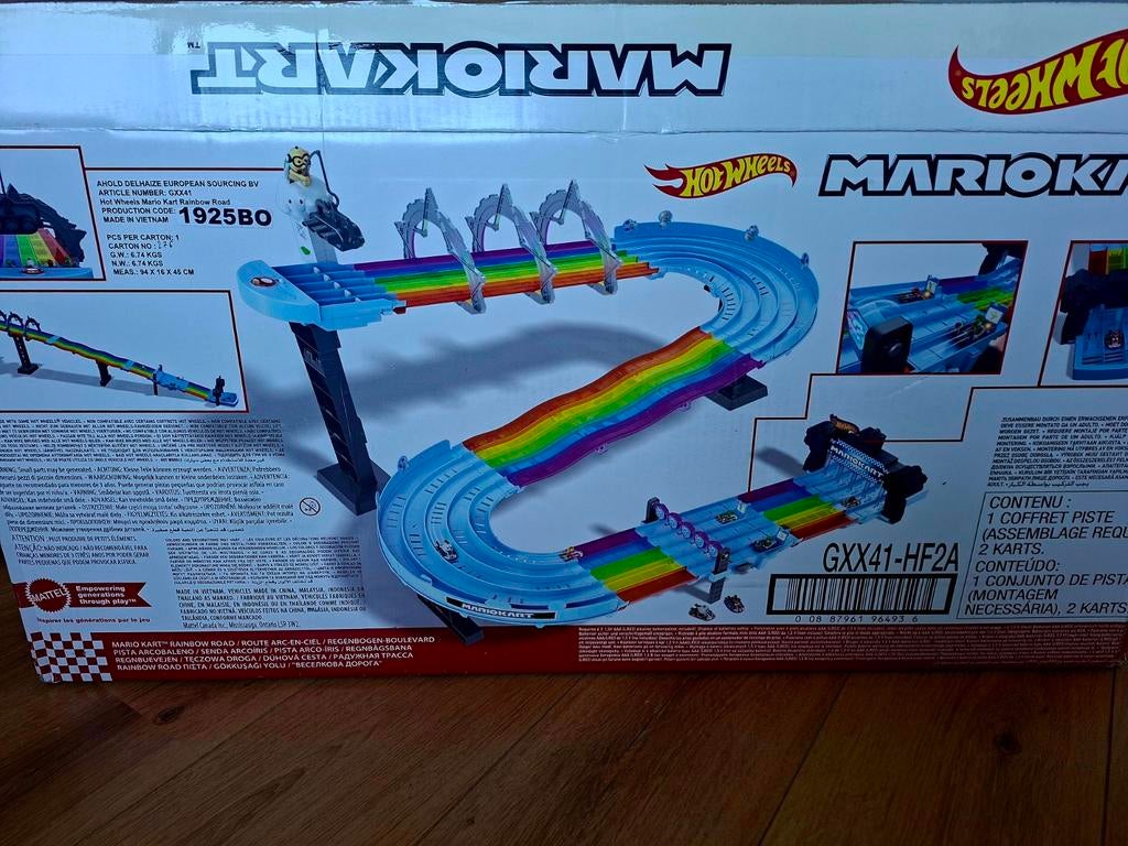 Hot Wheels Mario Kart Rainbow Road Racebaan, Ophalen, Racebaan, Zo goed als nieuw, Hot Wheels