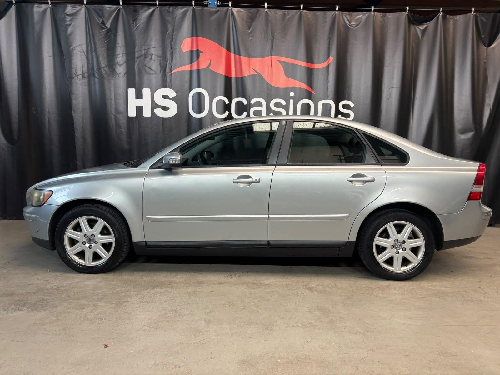 Volvo S40 1.8 Airco NAP PDC Cruise Elek. ramen, Auto's, Voorwielaandrijving, Gebruikt, Zwart, Sedan