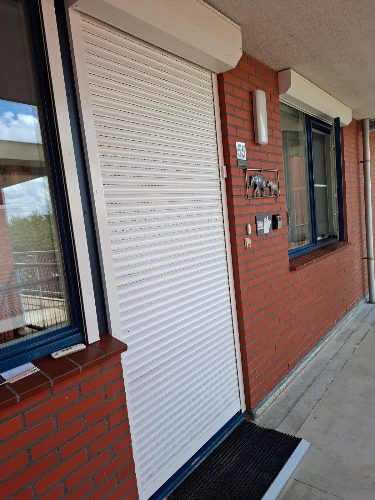 Elektrische rolluik met afstandsbediening Emmer-Compascuum, Doe-het-zelf en Verbouw, Rolluiken, Ophalen, 100 tot 150 cm, 200 cm of meer