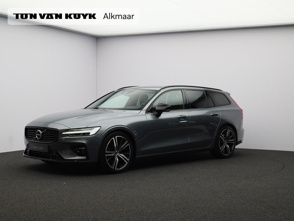 Volvo V60 2.0 B4 R-Design / Trekhaak / Stoelverwarming / Ele, Euro 6, 4 cilinders, 1969 cc, Leder en Stof