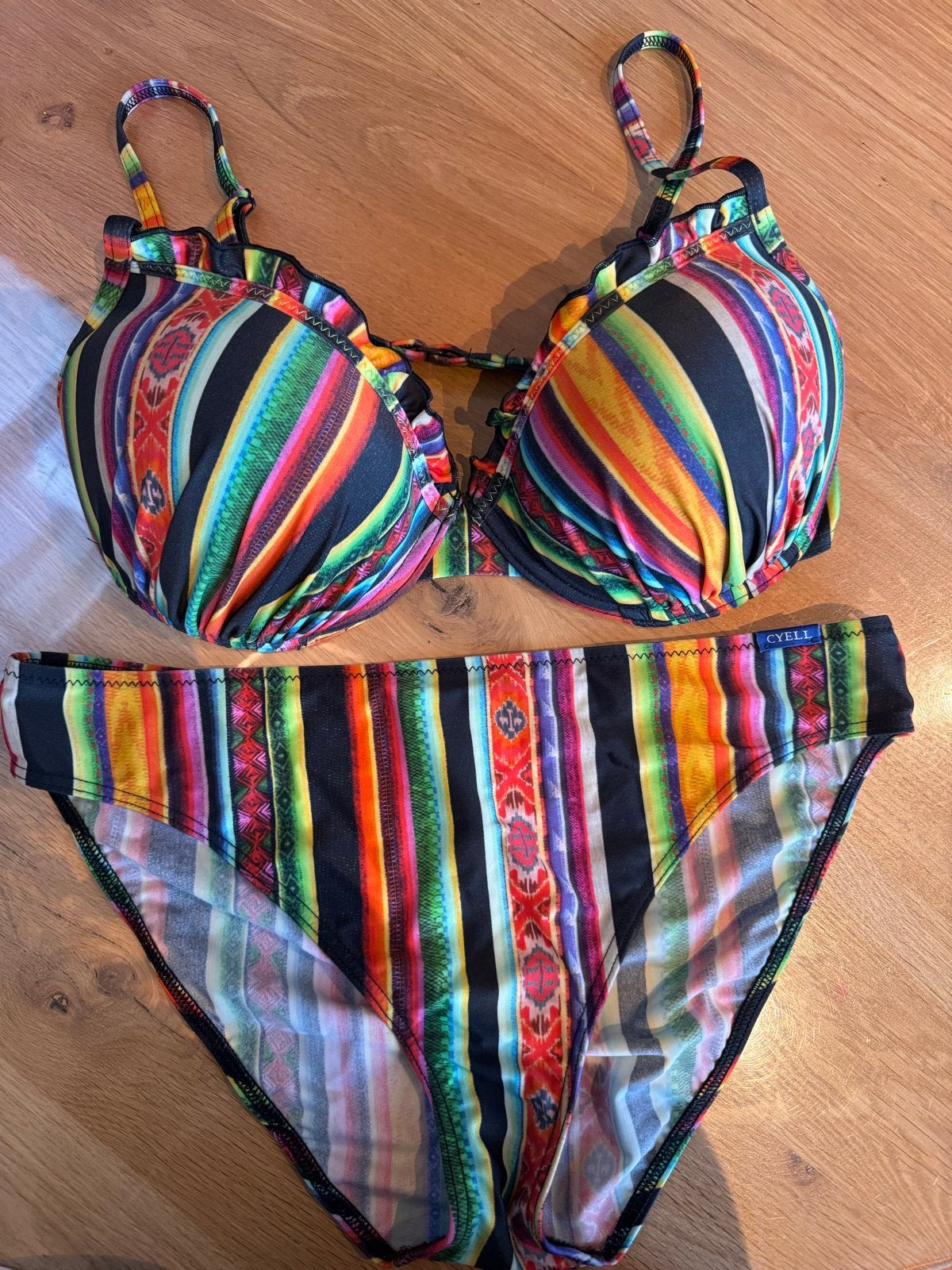 Cyell bikini - nieuw - Maat 42C, Kleding | Dames, Ophalen of Verzenden, Zo goed als nieuw, Meerkleurig, Bikini