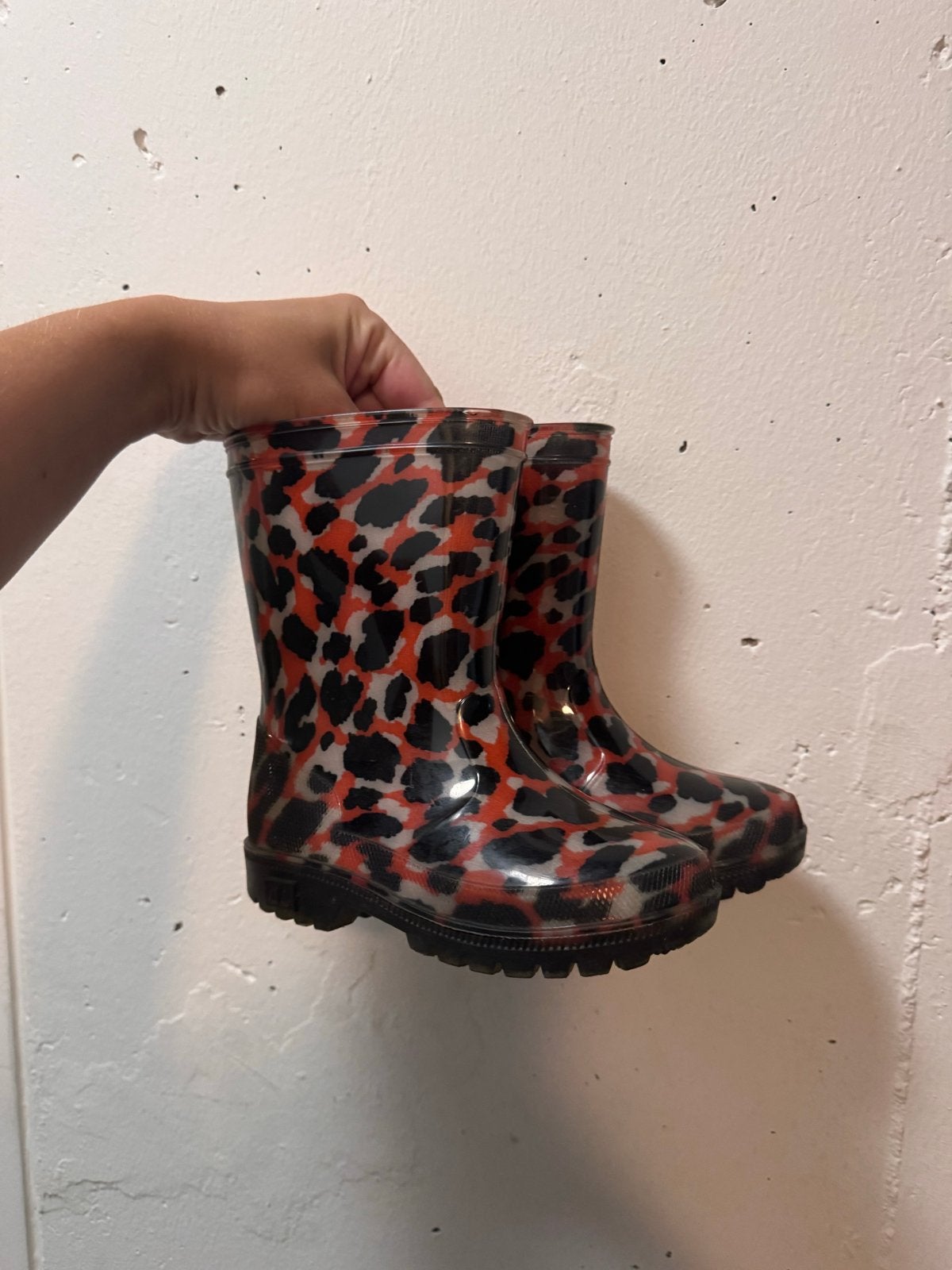 Leuke kinderlaarzen met luipaardprint, maat 26, Kinderen en Baby's, Kinderkleding | Schoenen en Sokken, Ophalen, Gebruikt, Jongen of Meisje