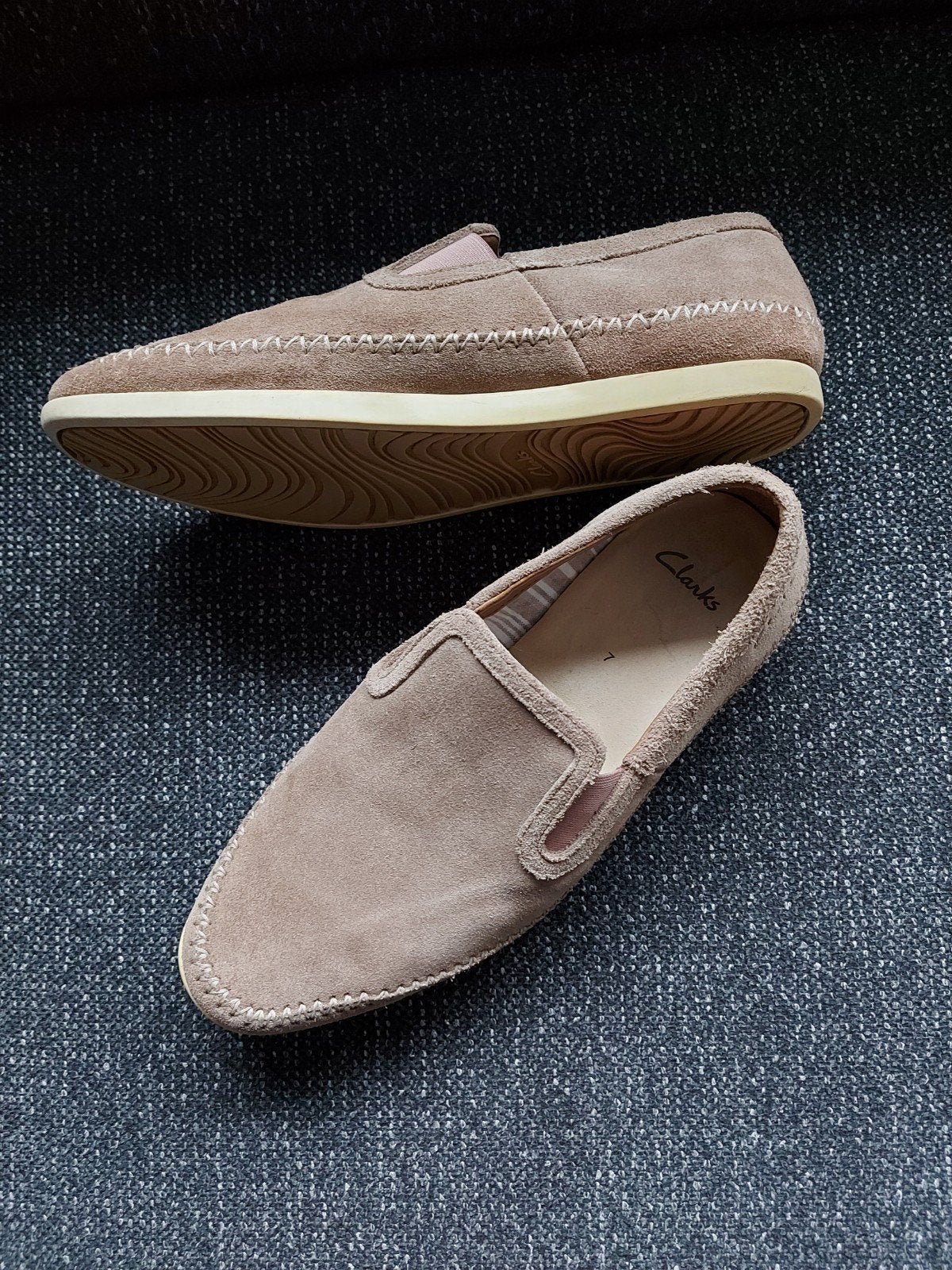Leuke Clarks mocassin  zand kleur maat 40, Ophalen, Overige kleuren, Clarks, Zo goed als nieuw