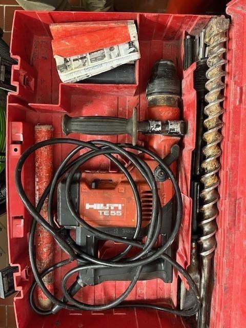 Hilti TE 55 klopboormachine in koffer, Doe-het-zelf en Verbouw, Ophalen, Gebruikt, 600 watt of meer, Boor- en/of Breekhamer