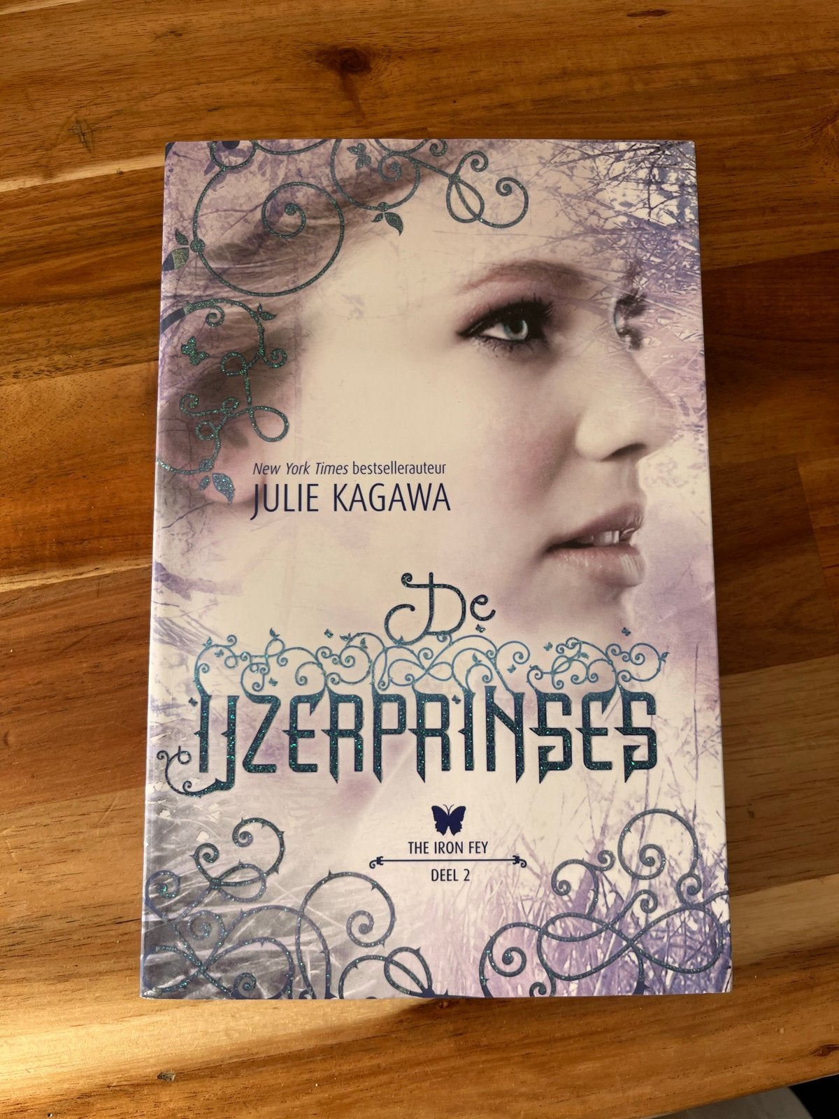 Julie Kagawa - De IJzerprinses (deel 2), Ophalen of Verzenden, Zo goed als nieuw, Julie Kagawa