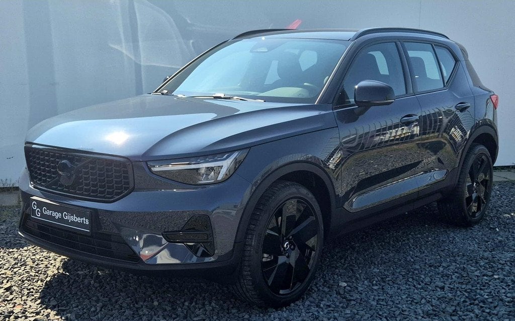 Volvo XC40 2.0 B3 Plus Black Edition MY 2026 - 20” Wielen, 12 maanden, Gebruikt, Euro 6, Blauw
