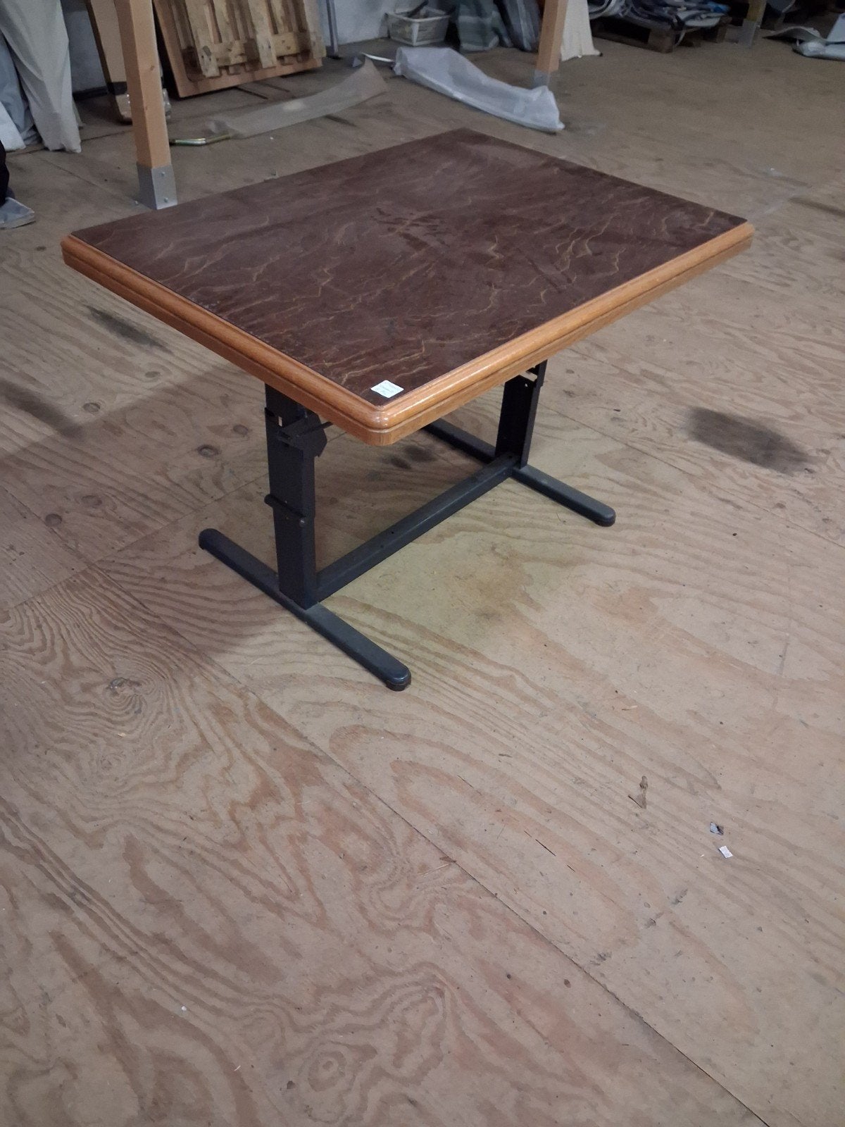 Caravan tafel met knikpoot - Compact en veelzijdig, Caravans en Kamperen, Caravan accessoires, Ophalen, Gebruikt