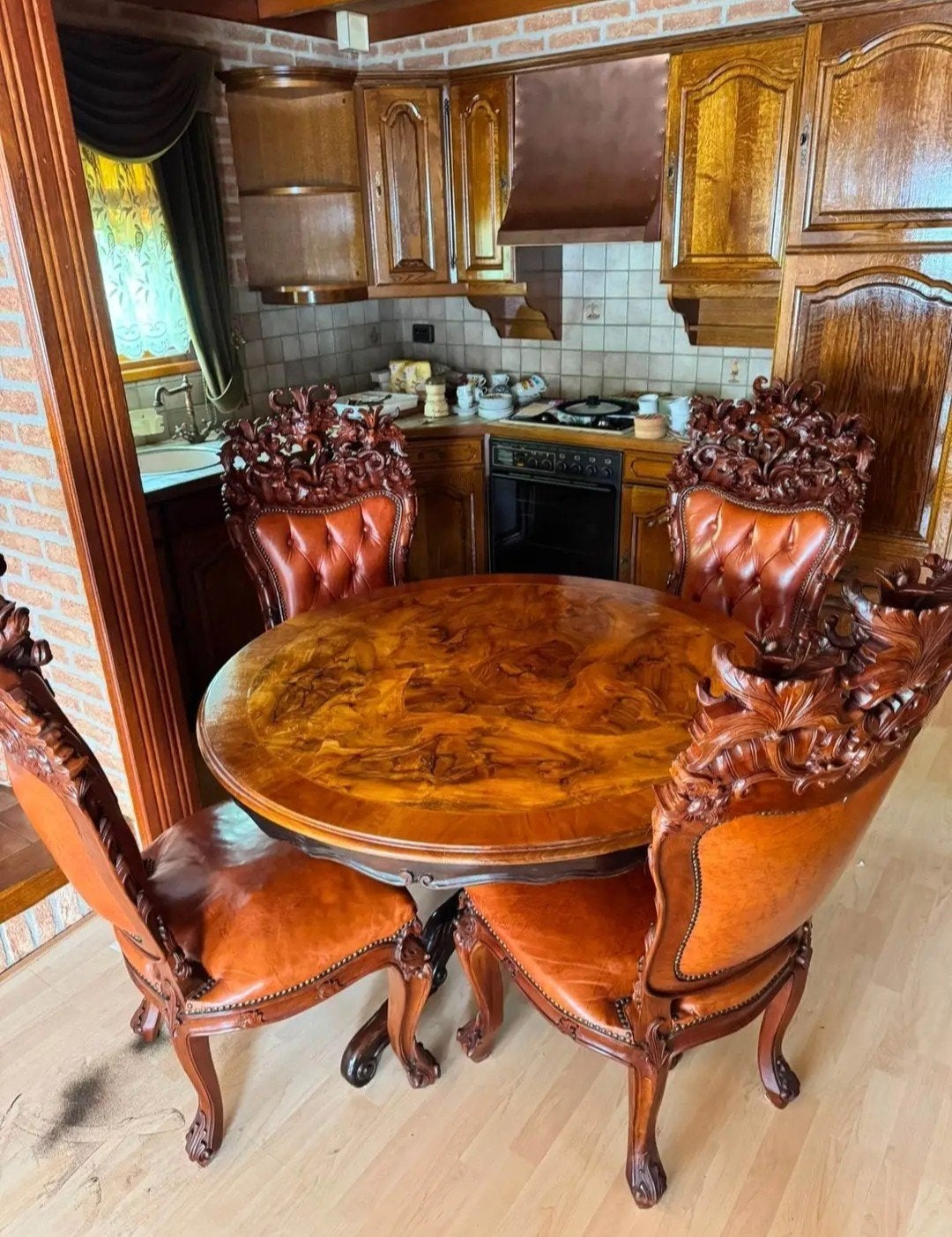 Barok eethoek met 4 stoelen en tafel, Ophalen