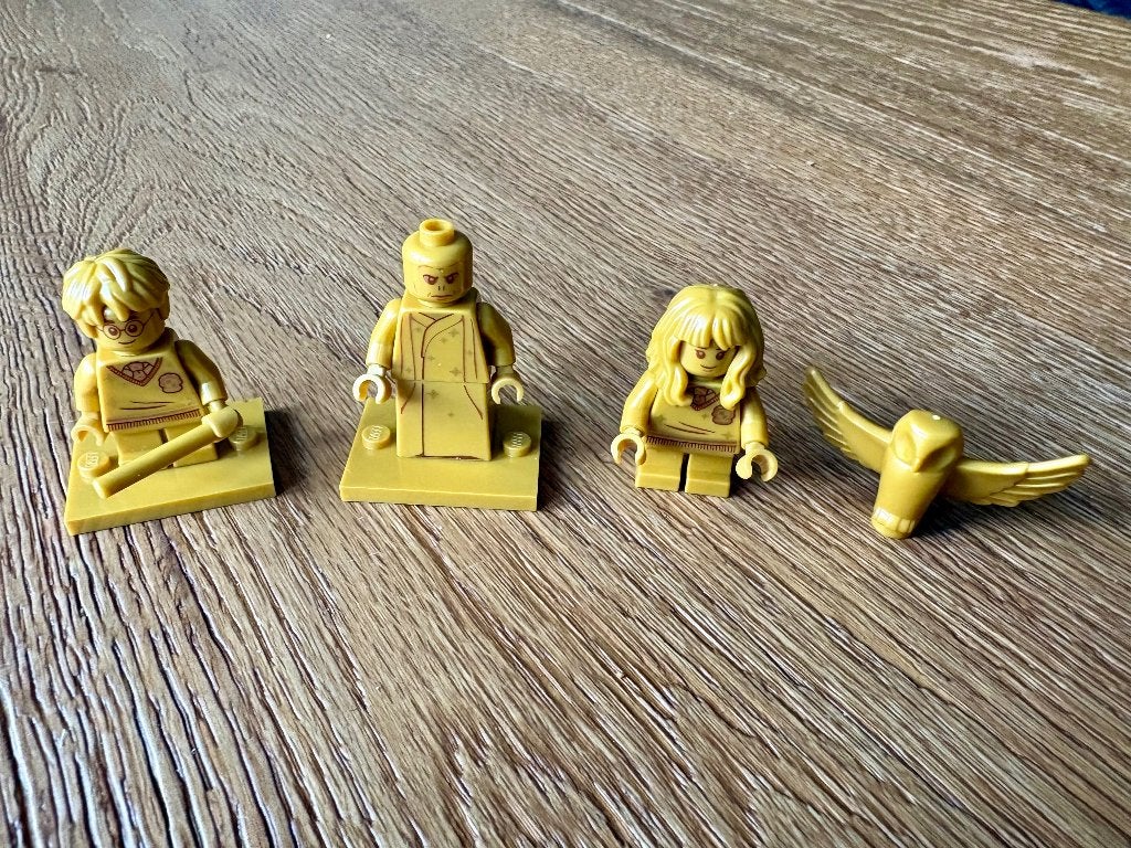 Lego Harry Potter 20th anniversary 4 figuurtjes, Ophalen of Verzenden, Zo goed als nieuw, Actiefiguurtje