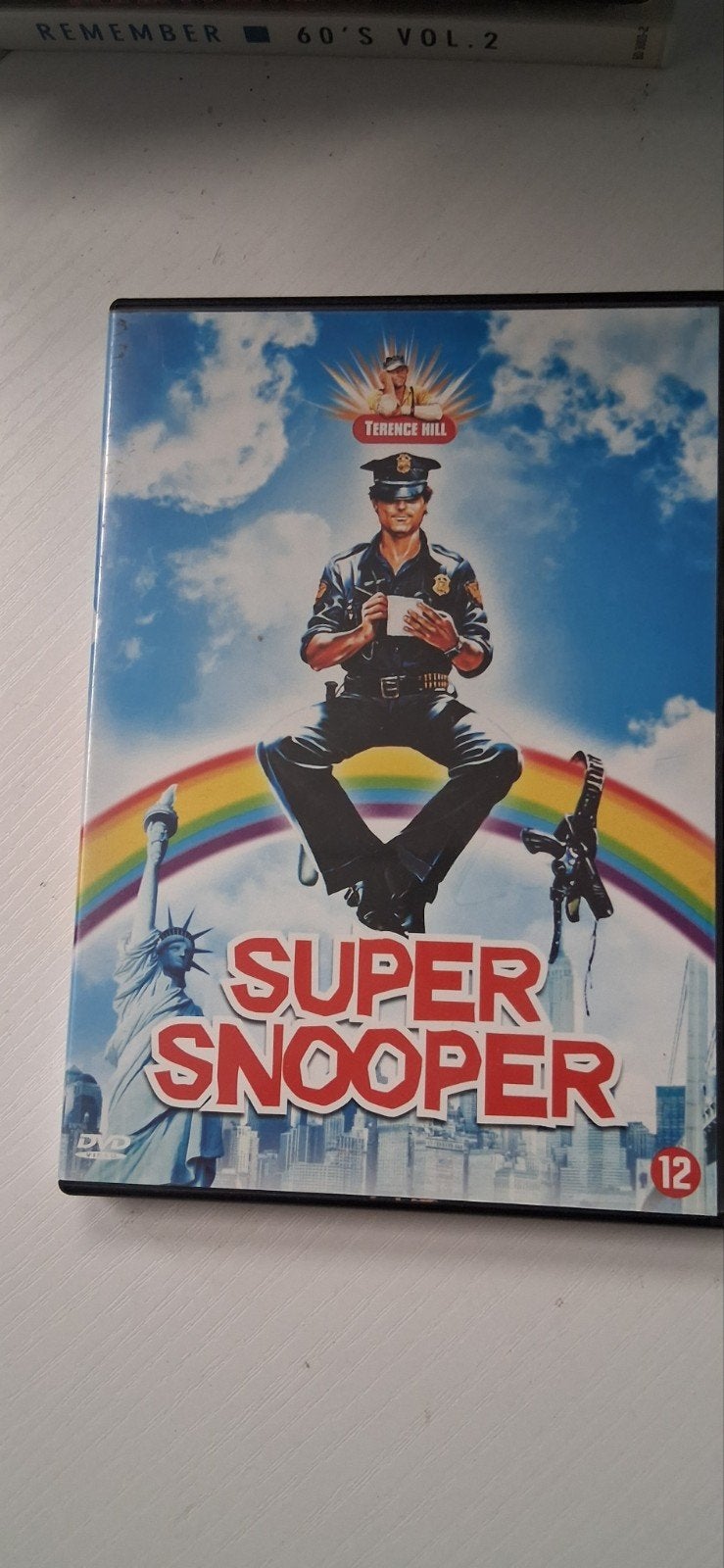 Terence Hill - Super Snooper DVD - Actiekomedie, Nederlands, Inclusief doosje, Ophalen of Verzenden, Vanaf 12 jaar