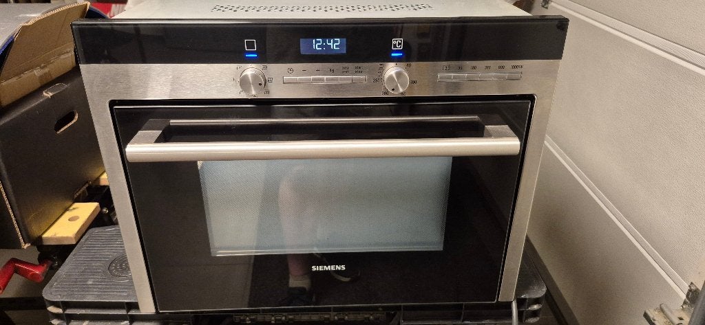 Siemens Heteluchtoven - HB84E562 - 45cm, 45 tot 50 cm, Gebruikt, Hete lucht, Siemens