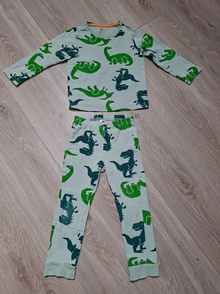 Groene kind dino print pyjama HEMA - maat 98 / 104, Nacht- of Onderkleding, Gebruikt, Ophalen of Verzenden, Hema