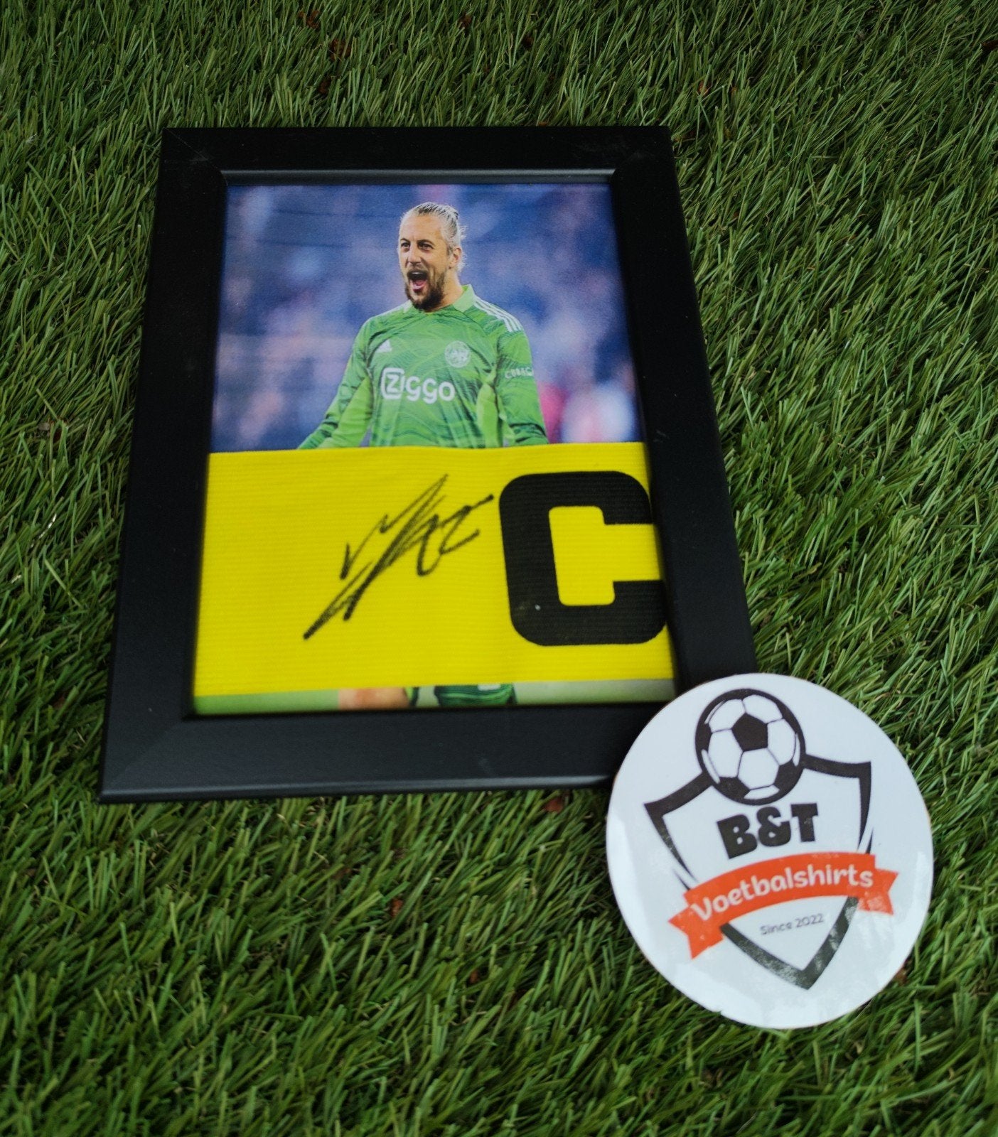 Gesigneerde aanvoerdersband Remko Pasveer (Ajax), Verzamelen, Verzenden, ., Overige typen, Zo goed als nieuw