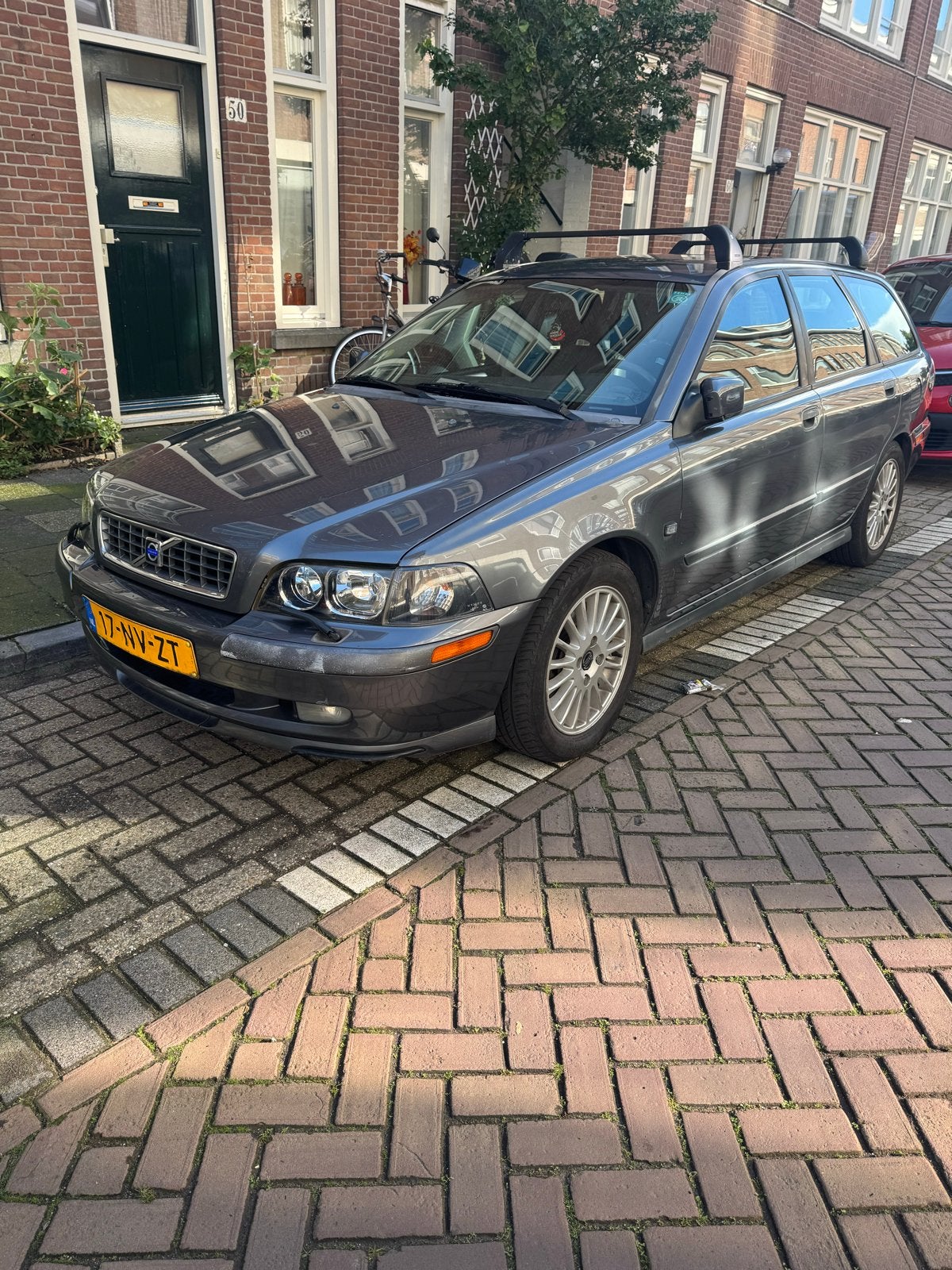 Volvo V40 2.0 I 16V 2004 Grijs, Auto's, Voorwielaandrijving, 136 pk, 1948 cc, 4 cilinders