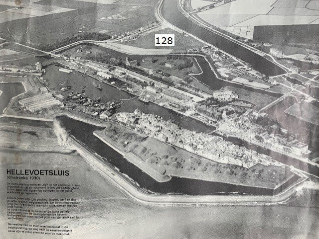 lucht foto hellevoetsluis, Ophalen of Verzenden, Zo goed als nieuw, Voor 1940, Prent