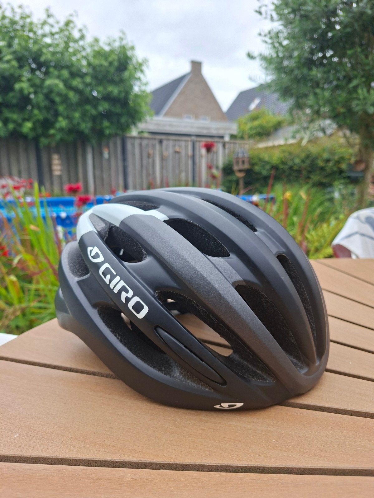 Giro Foray Race Fietshelm Mat Zwart/Wit Maat L (59-63cm), Fietsen en Brommers, Fietsaccessoires | Fietshelmen, Ophalen
