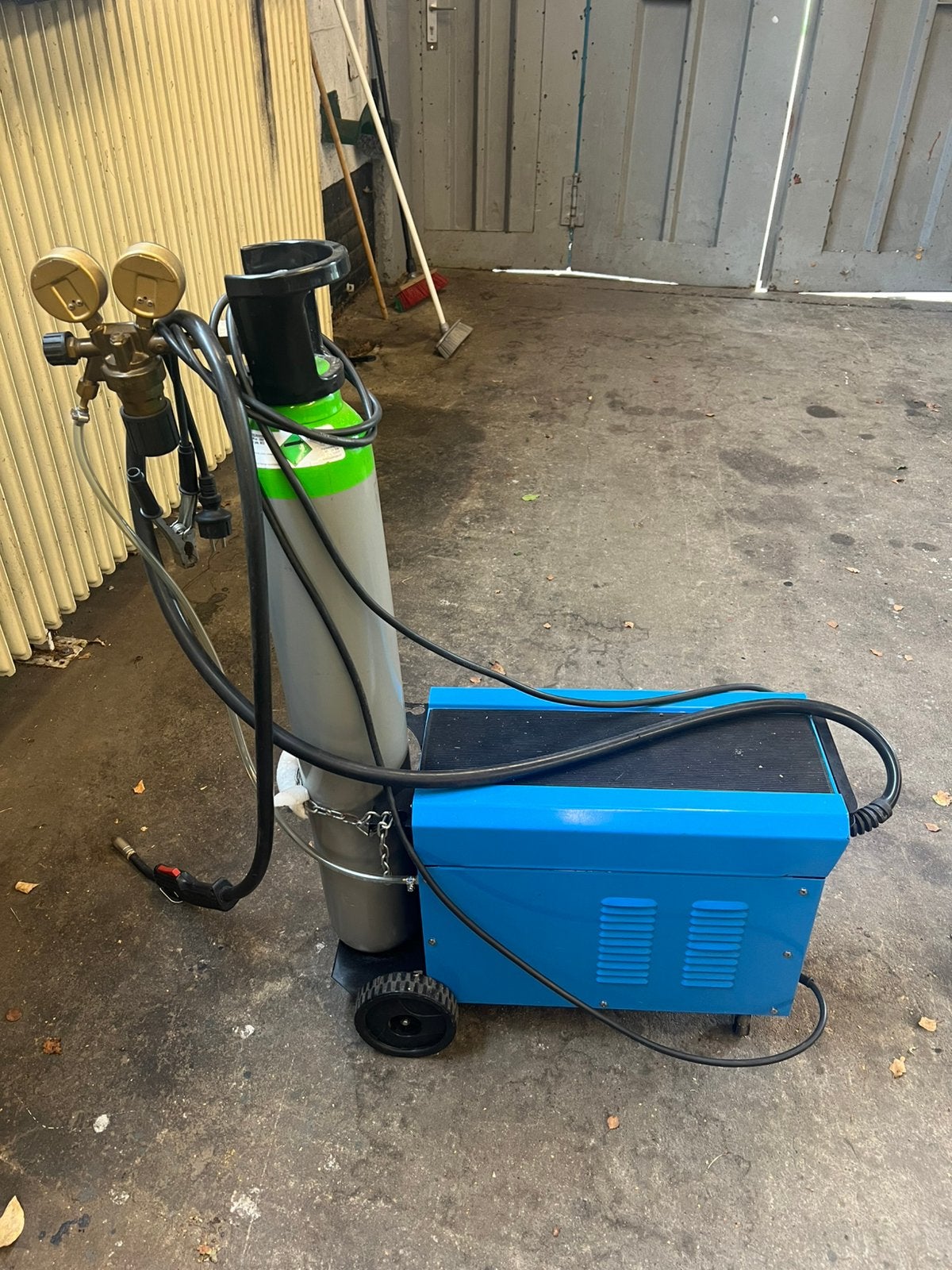 Lasapparaat mig/mag, Ophalen, Zo goed als nieuw, 250 ampère of meer, Co2